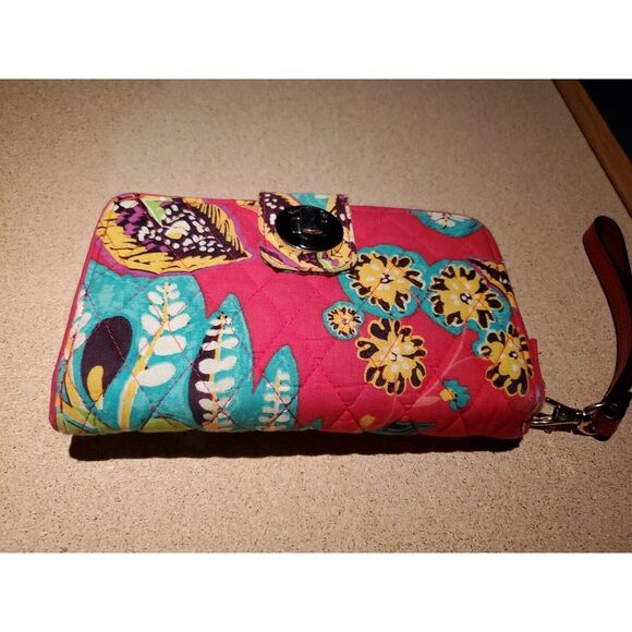 Vera Bradley Purse‎ Crossbody Bag Wristlet Wallet Red Floral Silver Twist Latch - Picture 1 of 6